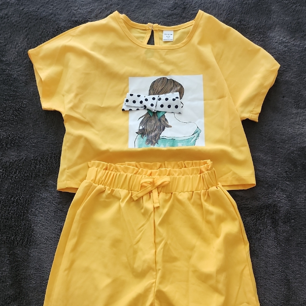 SHEIN Girls Yellow Outfit Size 7Y